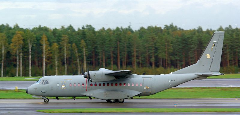 http://www.photo-phil.org/planepictures/ARNHELARN-07.jpg