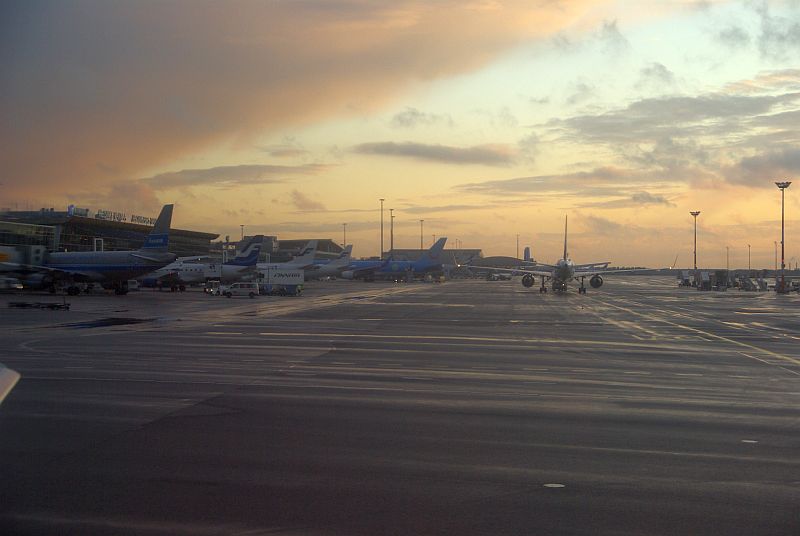 http://www.photo-phil.org/planepictures/ARNHELARN-13.jpg