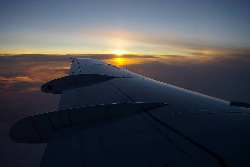 http://www.photo-phil.org/planepictures/CDGAMSLPI-33.jpg