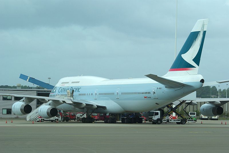 http://www.photo-phil.org/planepictures/LPIAMSJFK22.jpg